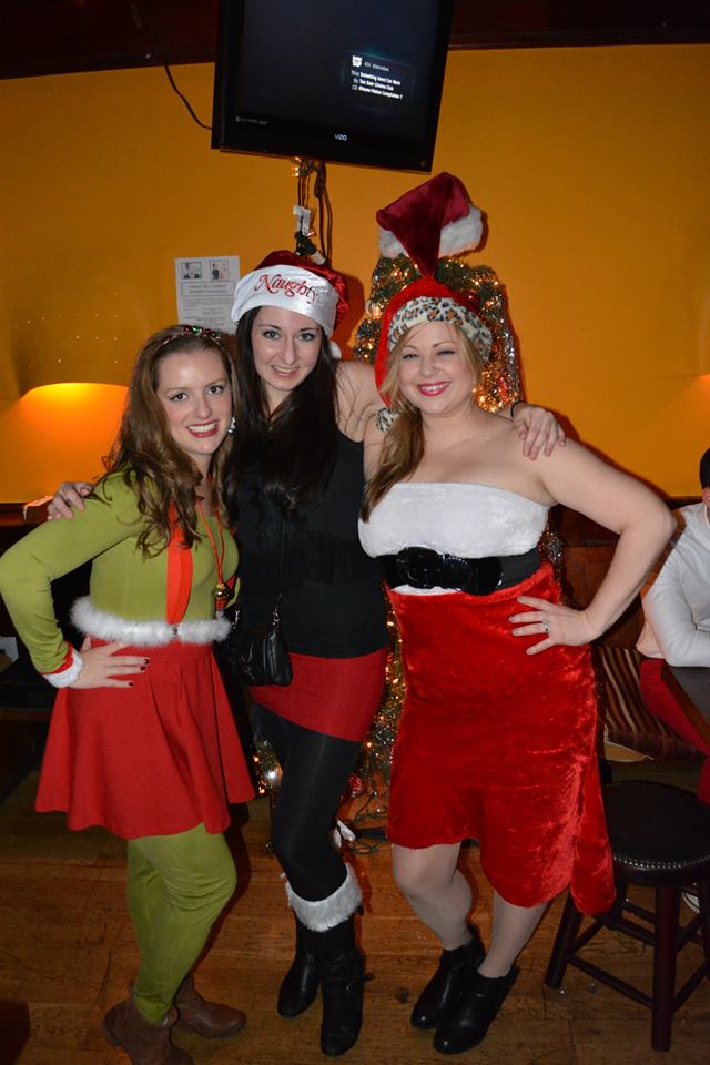 Sunnyside Santathon 2013 @ The Courtyard Ale House - Photography by Ani Corless
